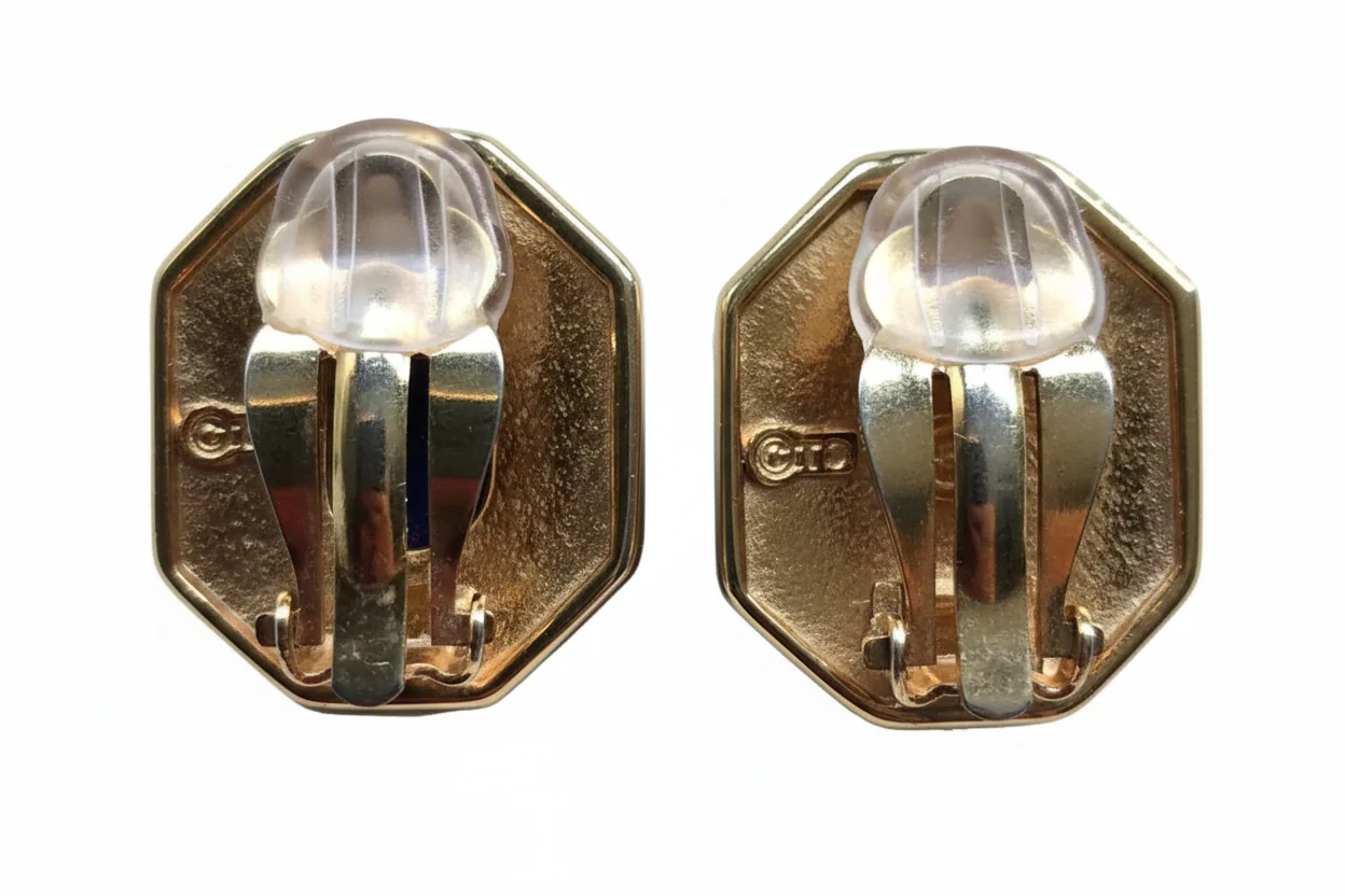 1980s Blue Cabochon and Crystal Earrings - Image 3