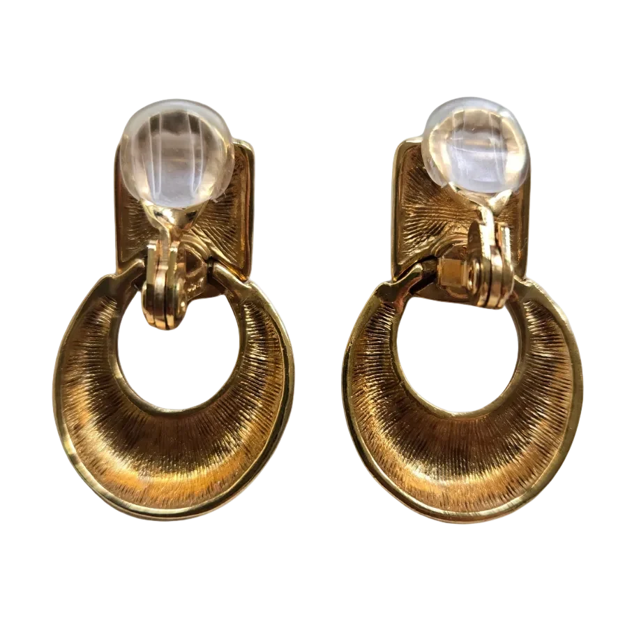 1980s Hammered Gold Doorknocker Earrings - Image 4