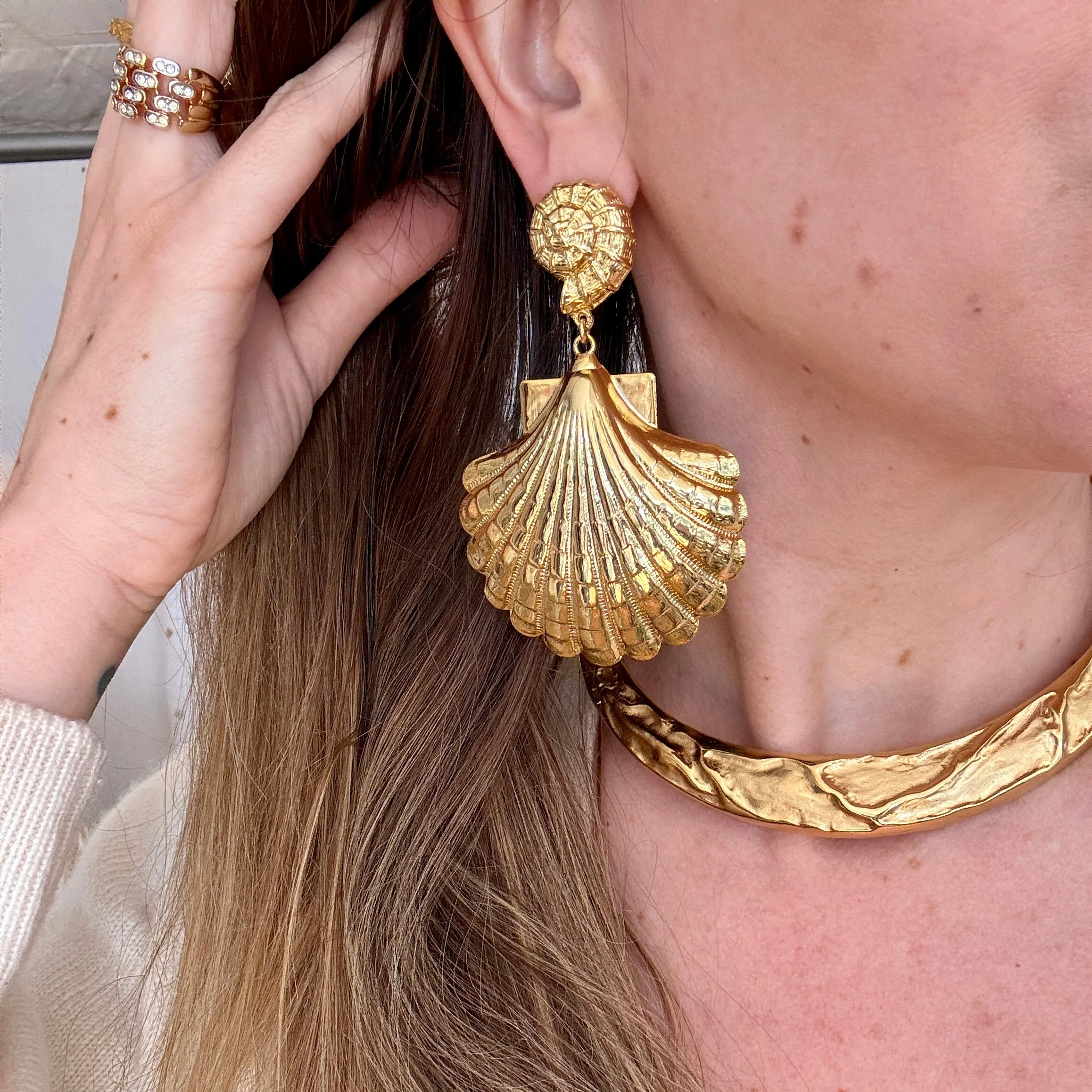 Kiki Nautilus Shell Earrings - Image 2