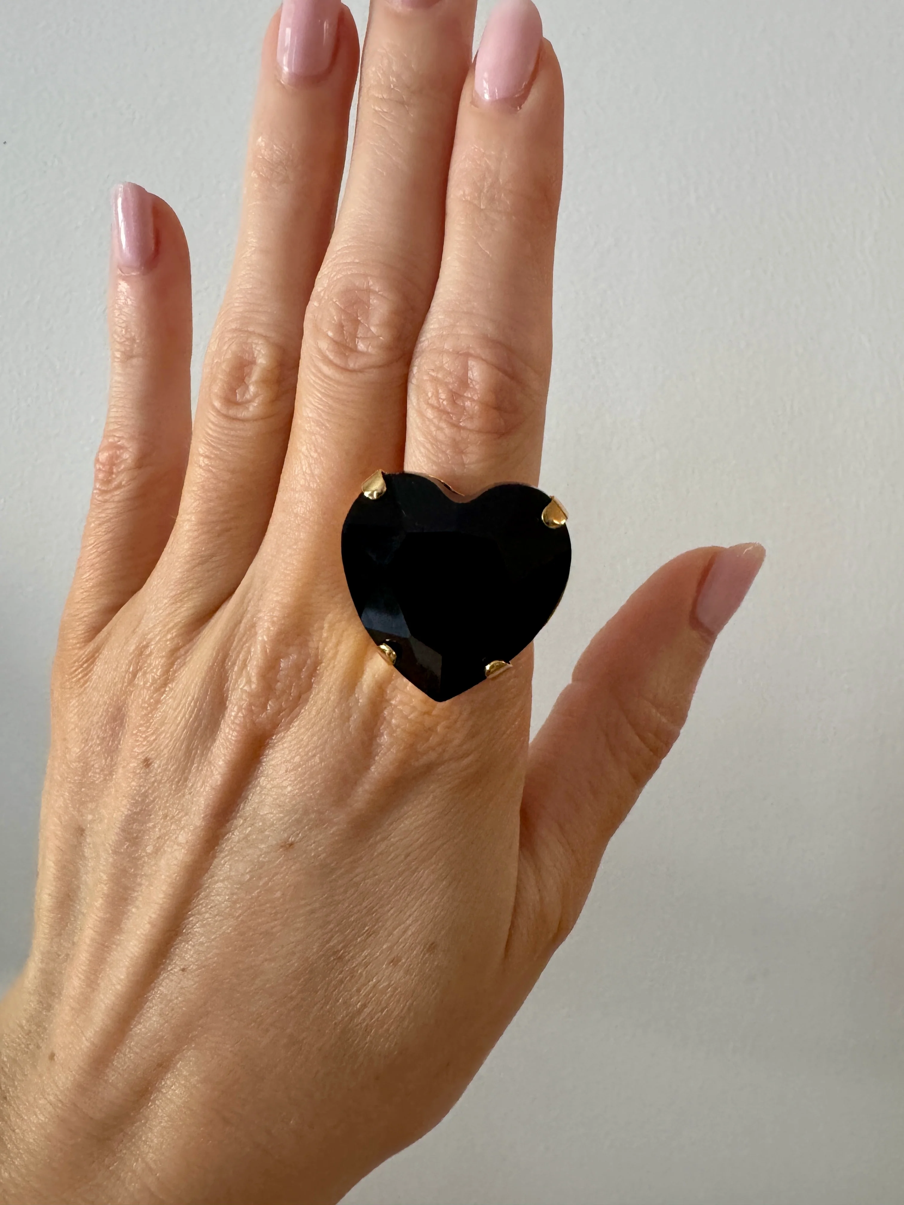 Huge Crystal Heart Ring Four Colors - Image 7