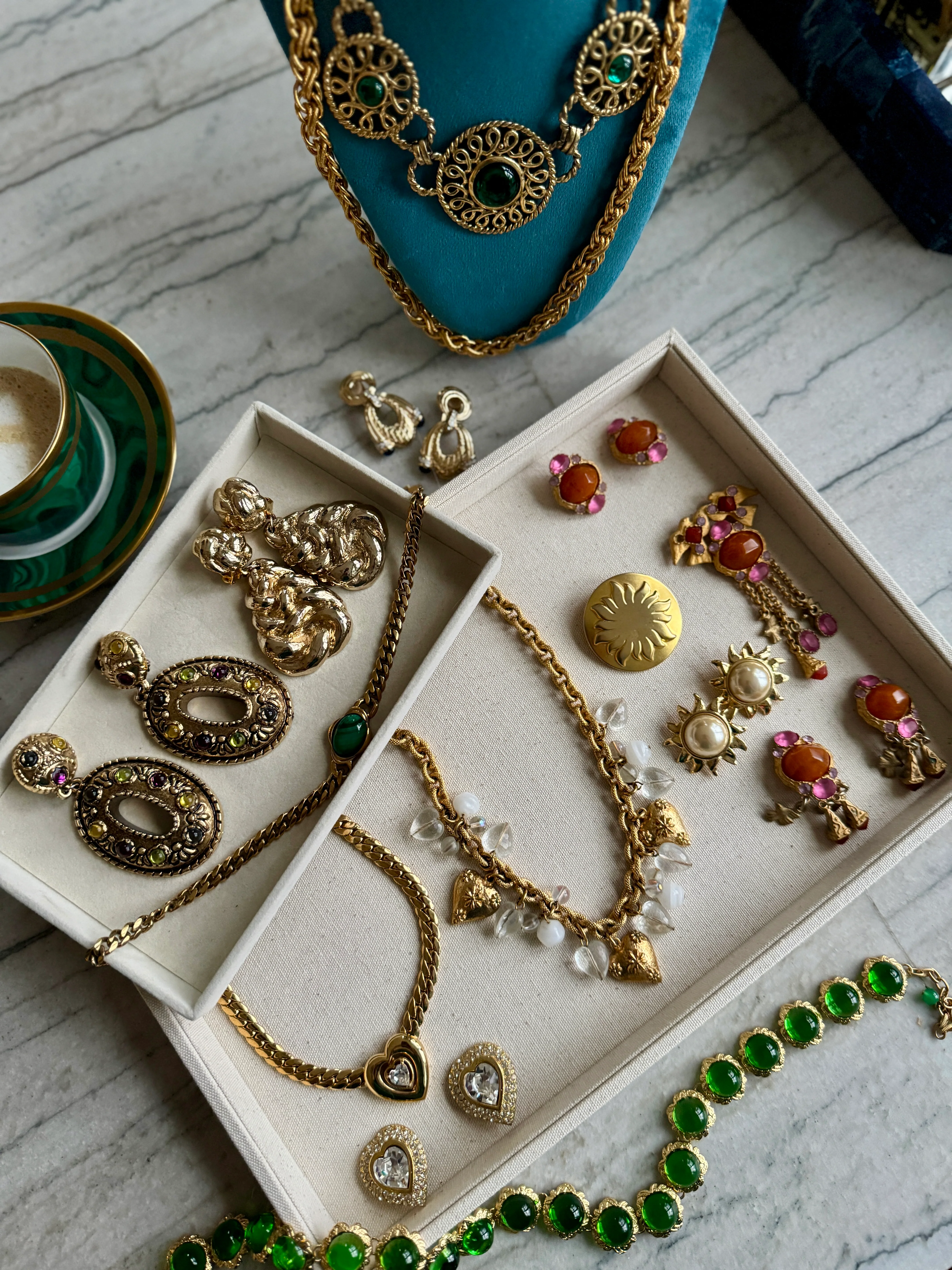 Vintage 80s Gold Heart and Crystal Necklace - Image 4