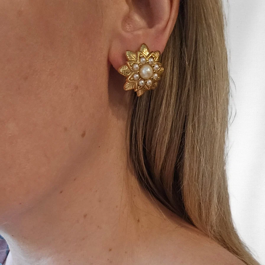 Vintage Gold Faux Pearl Flower Earrings - Image 2
