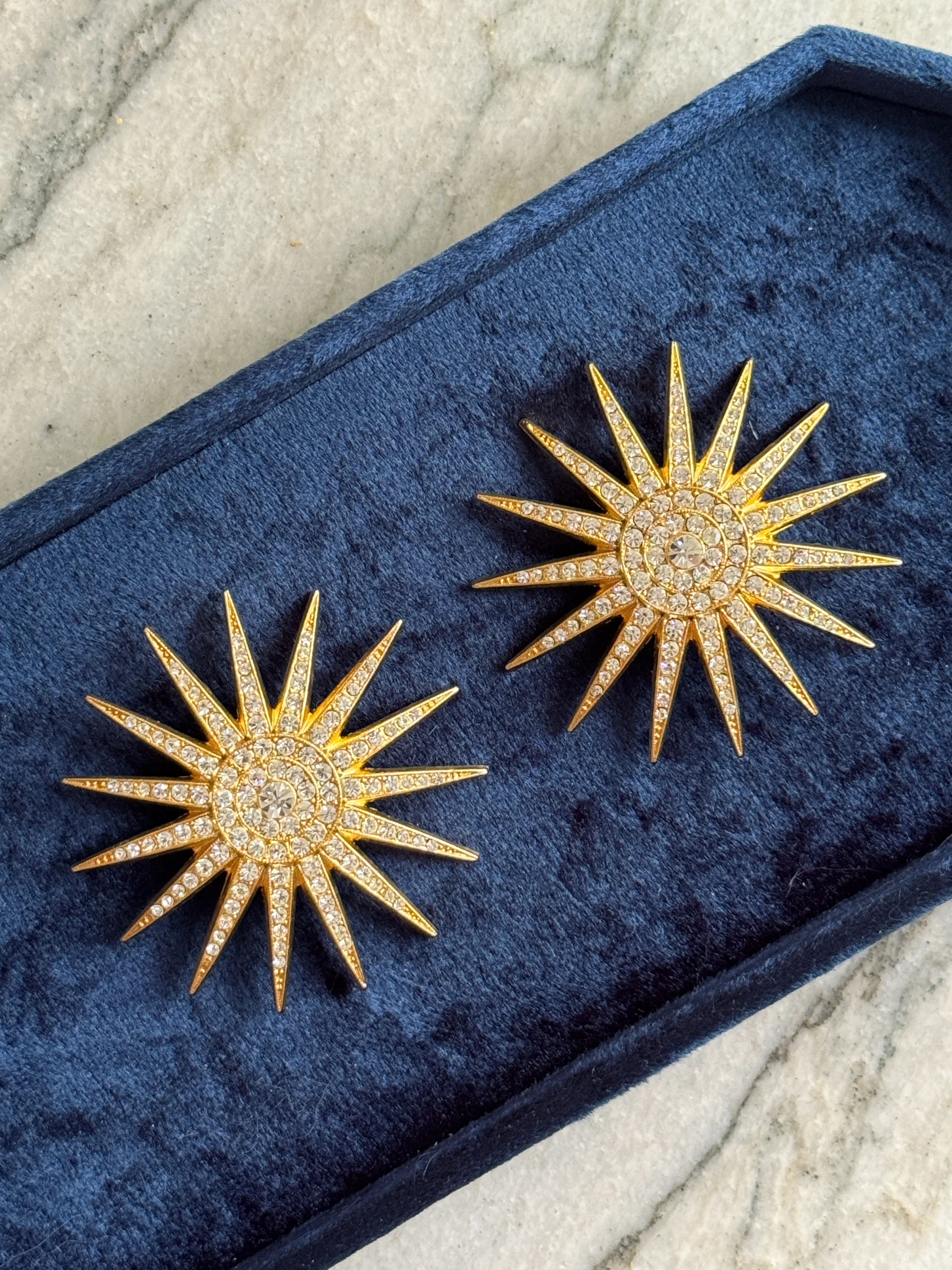 Vintage Italian Starburst Crystal Earrings - Image 4